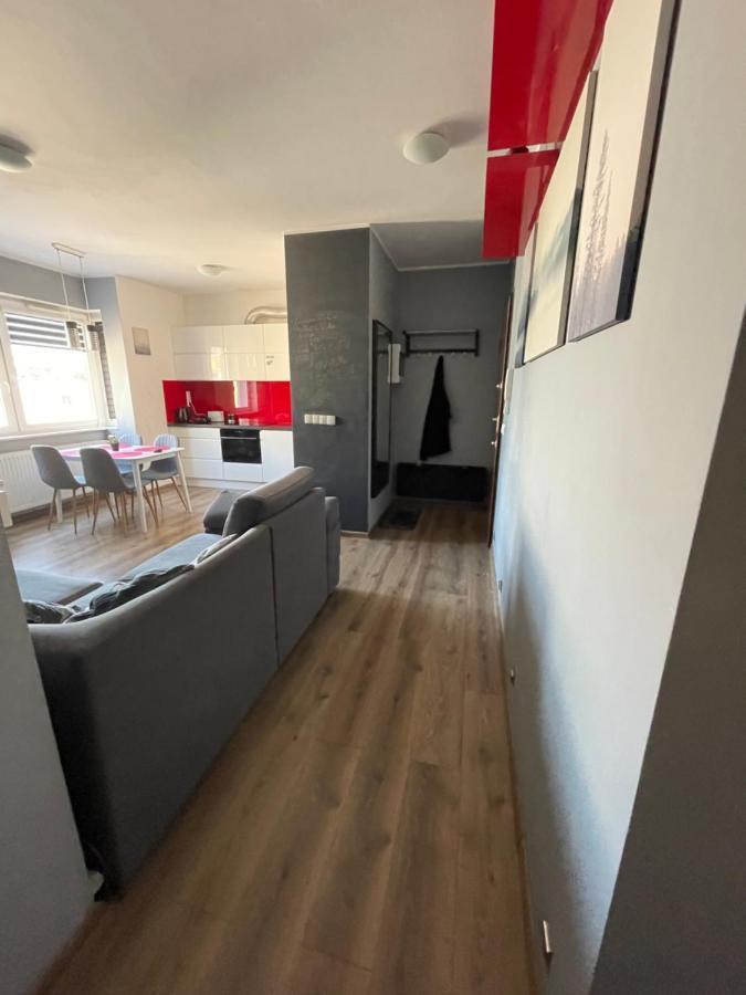 Gdynia Apartament 42 M Z Miejscem W Garazu Z Winda Blisko Centrum I Morza Esterno foto